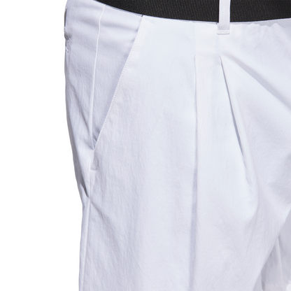 Go-to Pleated 7-inch Short - White